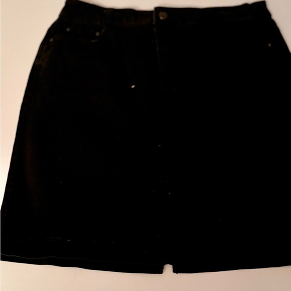 Charter Club Black Denim skirt size 10 - Picture 1 of 3